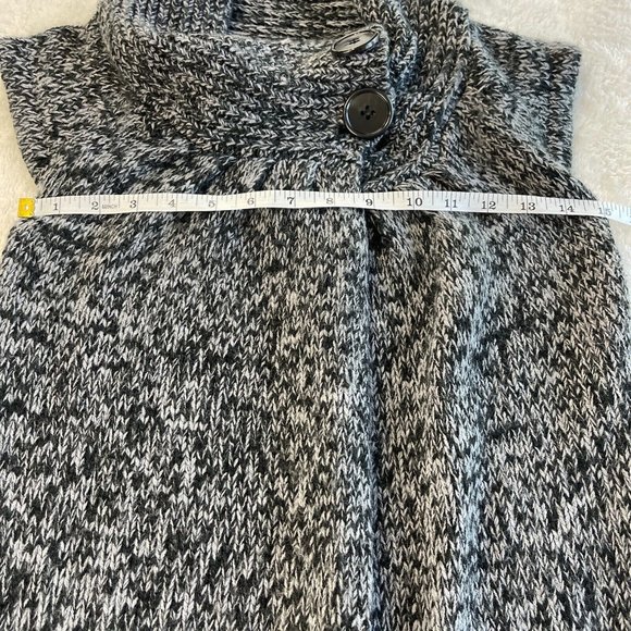 Derek Heart Chunky Knit Cardigan Sweater Juniors Size S Gray 2 Button High Neck - Picture 7 of 10